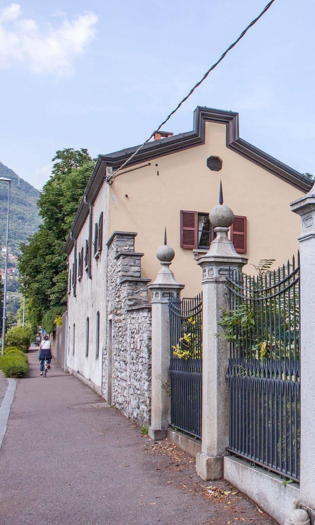 Casa La Viola Blu Bed and Breakfast Τσερνόμπιο Εξωτερικό φωτογραφία