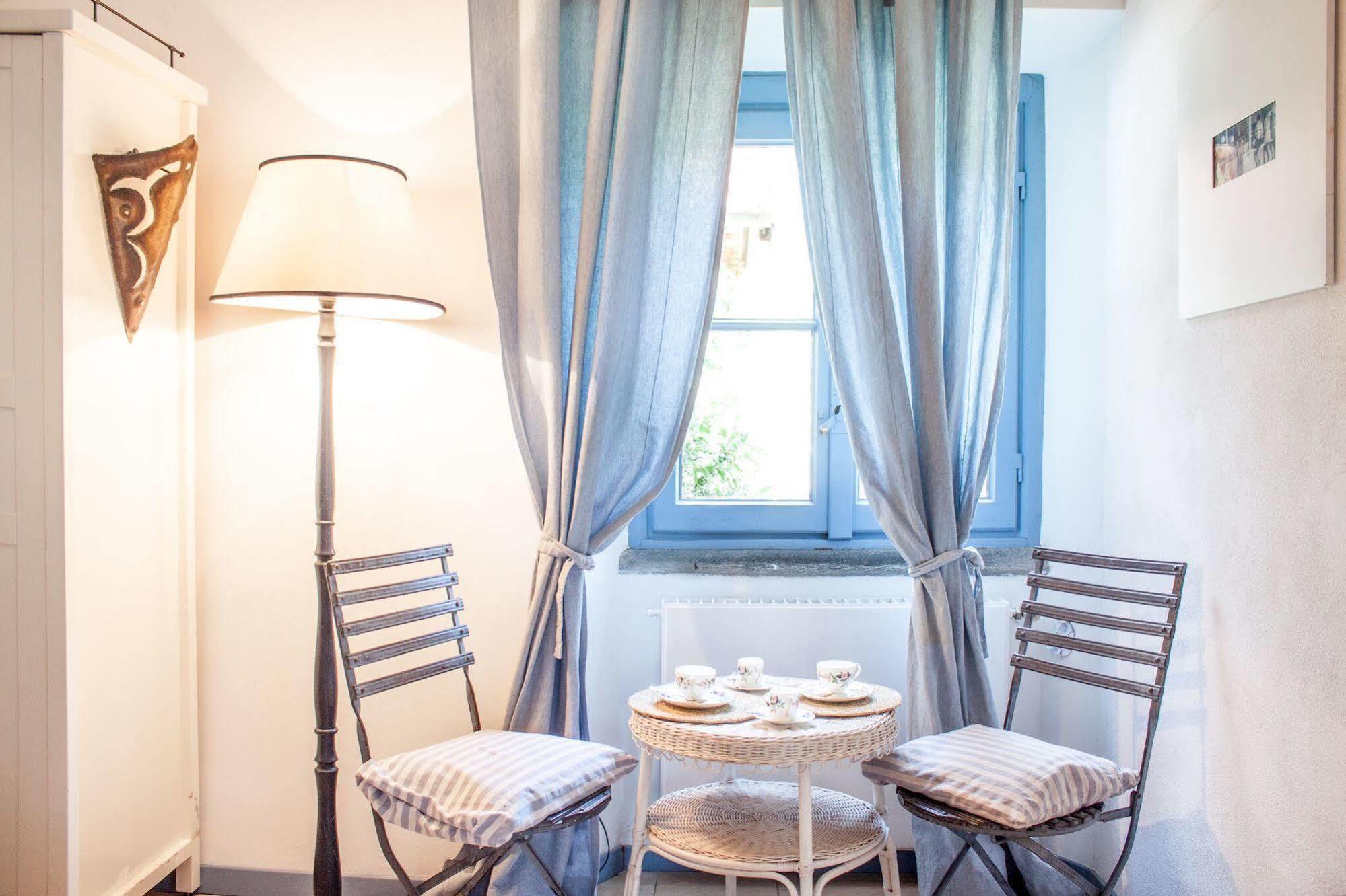 Casa La Viola Blu Bed and Breakfast Τσερνόμπιο Εξωτερικό φωτογραφία