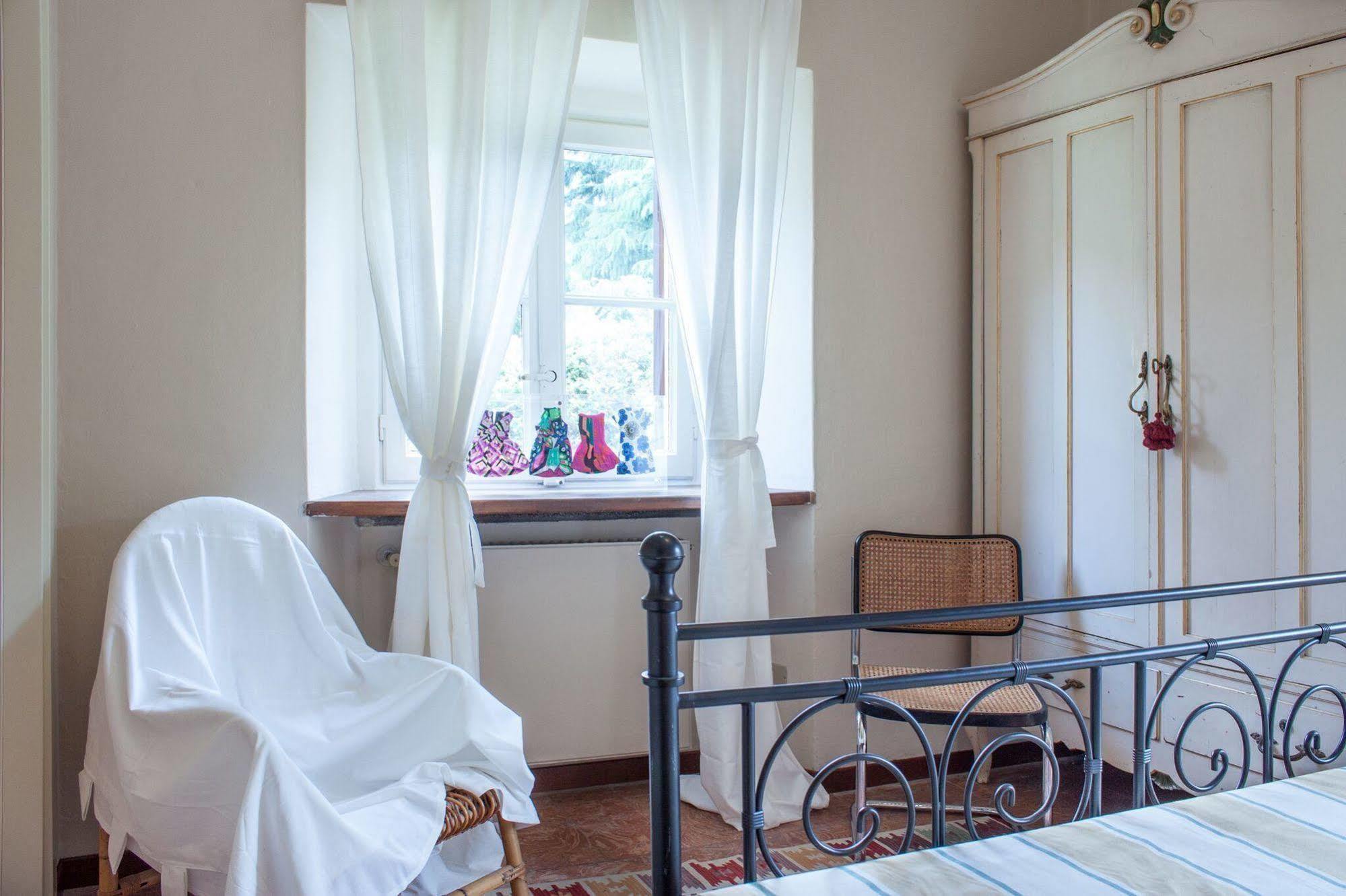 Casa La Viola Blu Bed and Breakfast Τσερνόμπιο Εξωτερικό φωτογραφία
