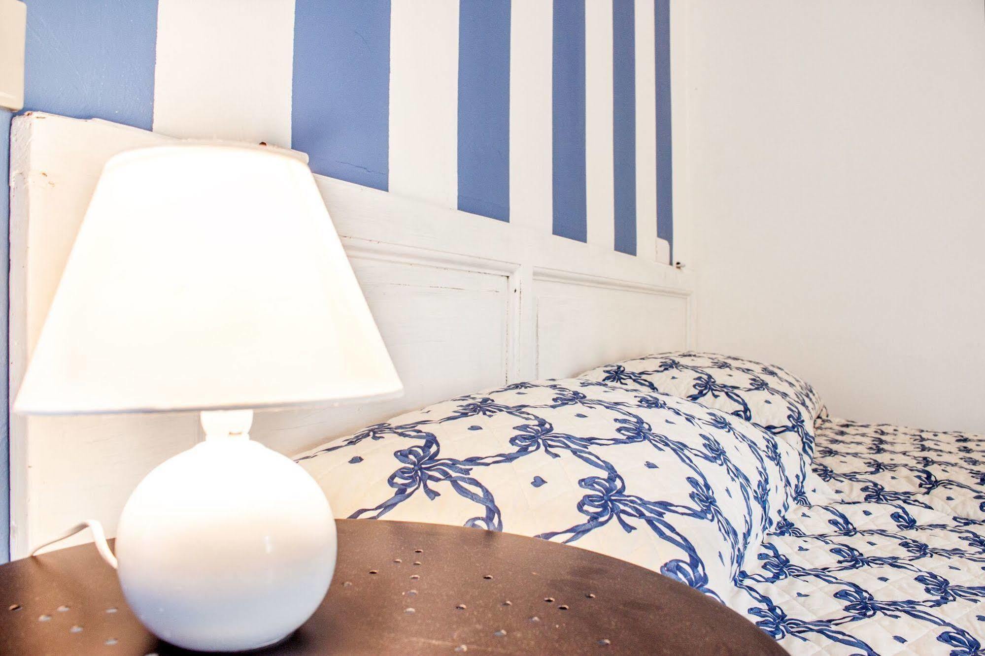 Casa La Viola Blu Bed and Breakfast Τσερνόμπιο Εξωτερικό φωτογραφία